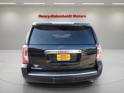 Used 2019 GMC Yukon Denali w/ Denali Ultimate Package image 3