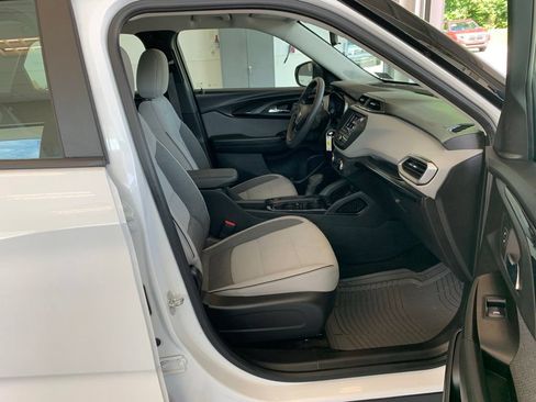Used 2021 Chevrolet TrailBlazer LS FWD image 19