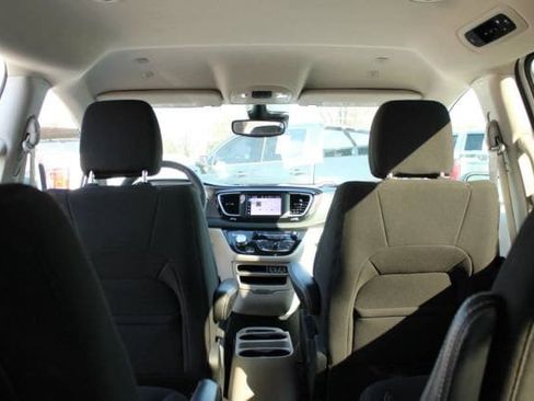 Used 2024 Chrysler Voyager LX FWD image 22