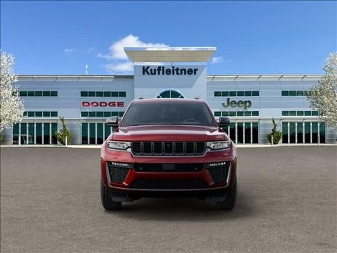 New 2026 Jeep Grand Cherokee Limited AWD/4WD image 6