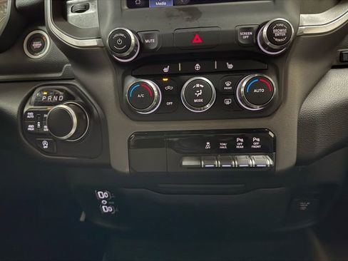 Certified 2022 RAM 1500 Big Horn image 20