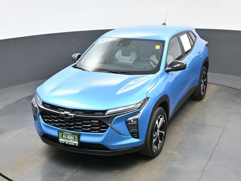 Used 2025 Chevrolet Trax RS w/ Driver Confidence Package image 30