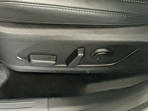 Used 2026 Kia Sportage EX FWD image 13