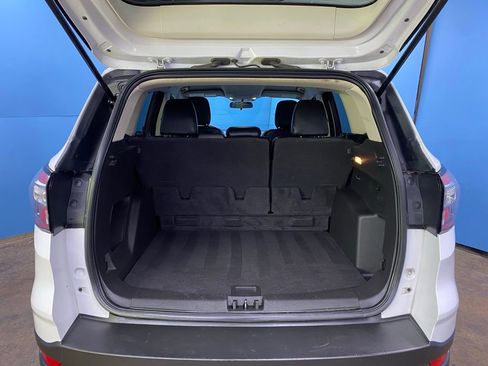 Used 2018 Ford Escape SE image 40