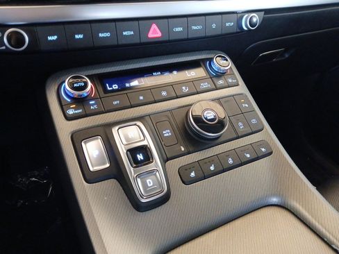 Used 2024 Hyundai Palisade SEL w/ Premium Package image 19