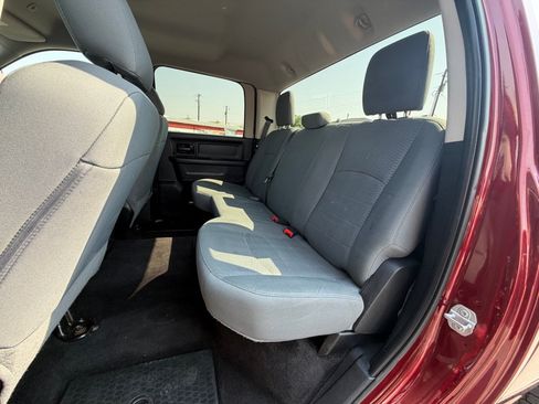 Used 2018 RAM 3500 Tradesman w/ Chrome Appearance Group AWD/4WD image 9