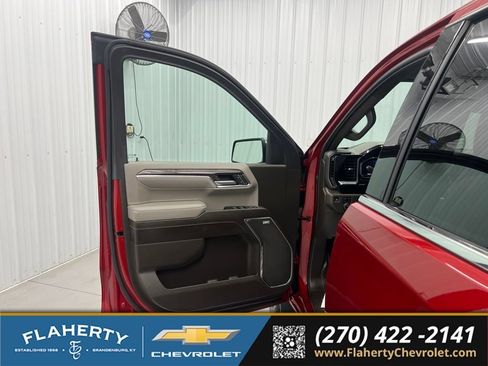 Used 2024 Chevrolet Silverado 1500 LTZ w/ LTZ Premium Package AWD/4WD image 7