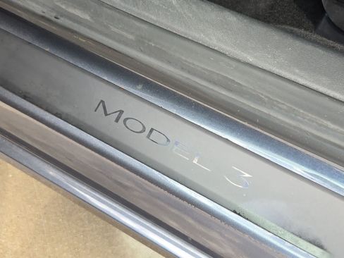 Used 2023 Tesla Model 3 Standard Range RWD image 16