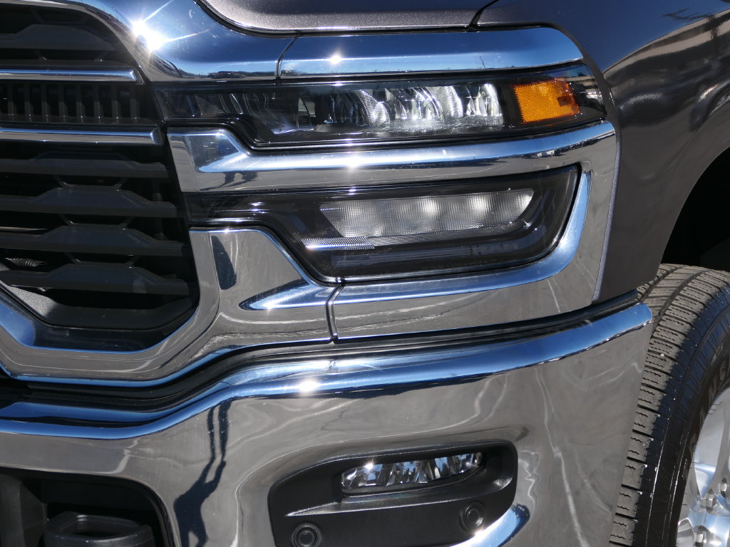 Used 2026 RAM 2500 Big Horn AWD/4WD image 10