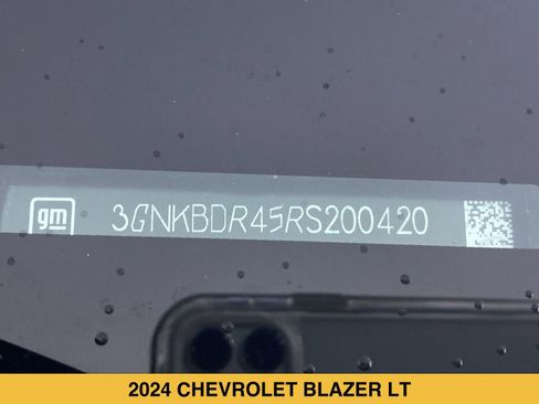 Certified 2024 Chevrolet Blazer LT w/ Sound & Technology Package FWD image 32