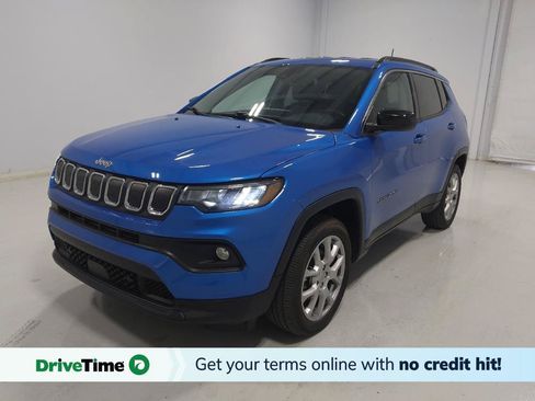 Used 2022 Jeep Compass Latitude AWD/4WD image 1