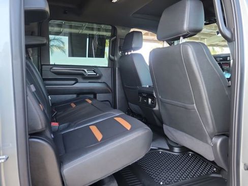 Used 2024 GMC Sierra 2500 AT4 w/ AT4 Premium Plus Package AWD/4WD image 24