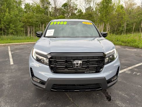 Used 2024 Honda Ridgeline Black Edition image 11