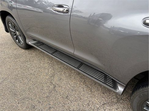 Used 2023 Lexus GX 460 Premium image 17