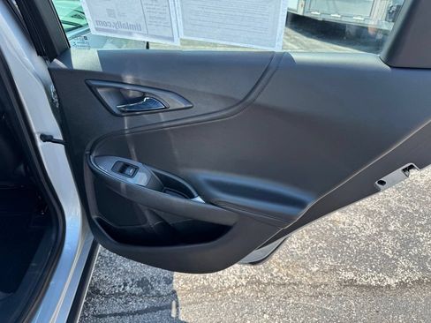Used 2019 Chevrolet Malibu LT w/ Leather Package FWD image 24
