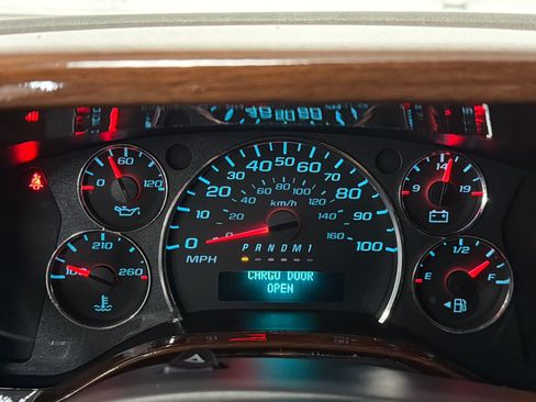 Used 2021 Chevrolet Express 2500 LS w/ Enhanced Convenience Package RWD image 28
