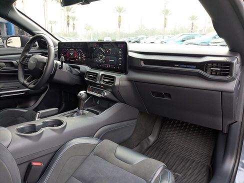 Used 2024 Ford Mustang Dark Horse image 7