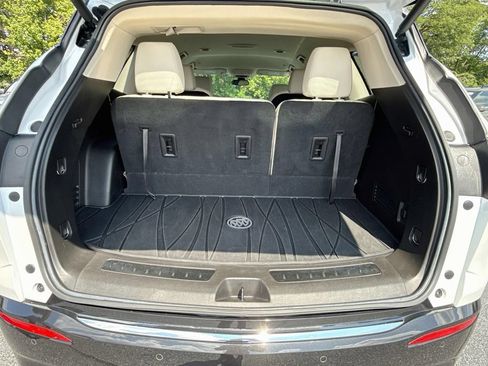 Used 2023 Buick Enclave Essence w/ Sport Touring Edition AWD/4WD image 31