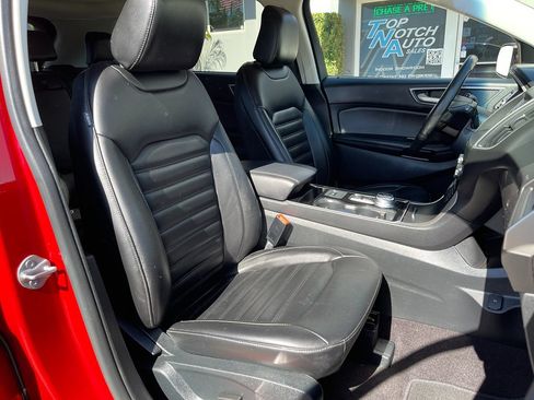 Used 2020 Ford Edge SEL w/ Convenience Package FWD image 25