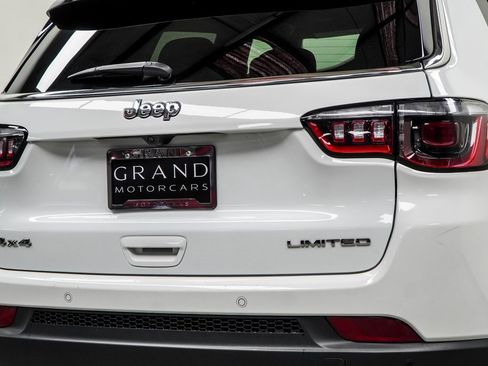 Used 2024 Jeep Compass Limited image 13