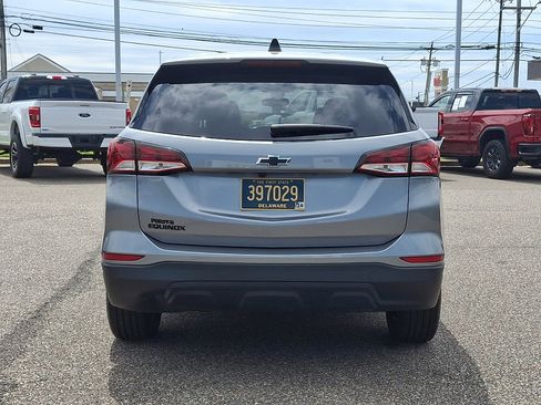 Used 2024 Chevrolet Equinox LS w/ LS Convenience Package FWD image 9