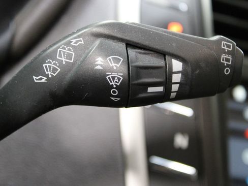 Used 2018 Lincoln MKC Reserve w/ Lincoln MKC Climate Package image 29