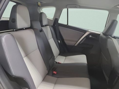 Used 2014 Toyota RAV4 Limited AWD/4WD image 19