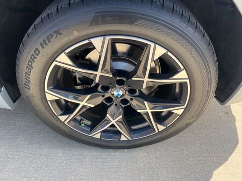 Used 2025 BMW X3 xDrive30i w/ Premium Package image 11