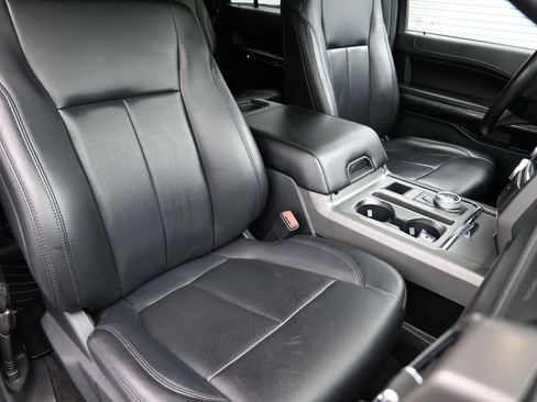 Used 2021 Ford Expedition XLT RWD image 38