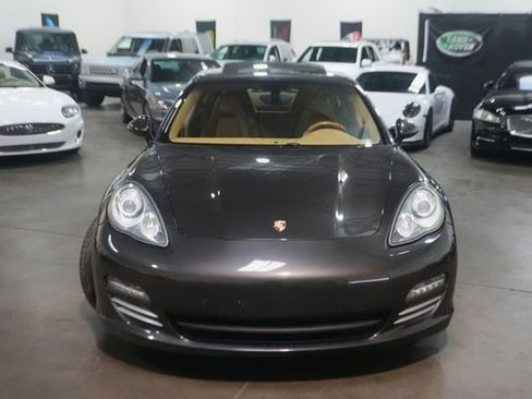 Used 2011 Porsche Panamera 4 image 2