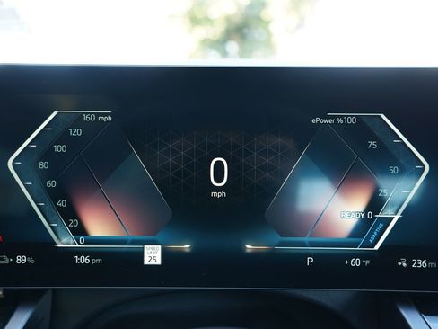 New 2026 BMW i5 eDrive40 w/ Premium Package image 17