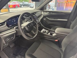 New 2025 Jeep Grand Cherokee Laredo X w/ Luxury Tech Group I video 2