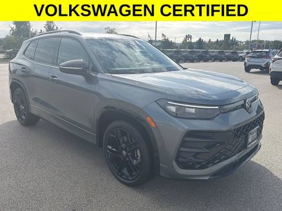 Certified 2025 Volkswagen Tiguan SE R-Line