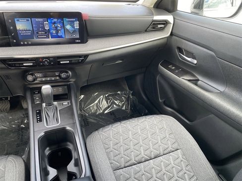 New 2026 Nissan Kicks SV w/ Cold Weather Package image 17