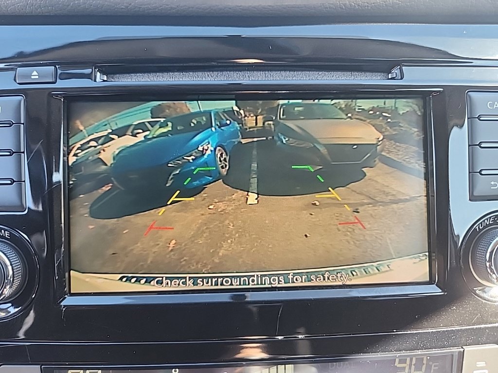 Used 2018 Nissan Rogue SV AWD/4WD image 19