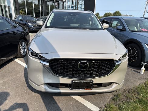 Used 2024 MAZDA CX-5 AWD 2.5 S w/ Premium Plus Pkg image 3