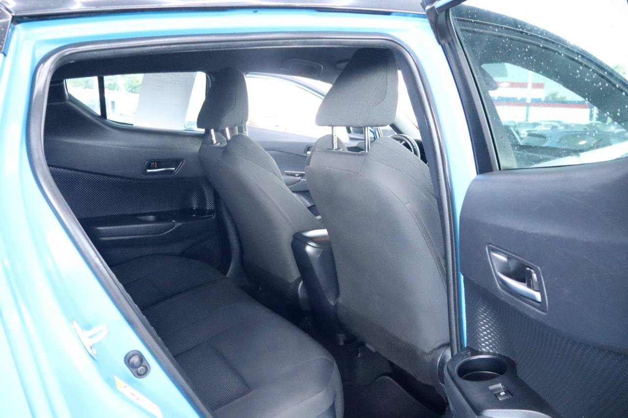 Used 2019 Toyota C-HR XLE FWD image 33