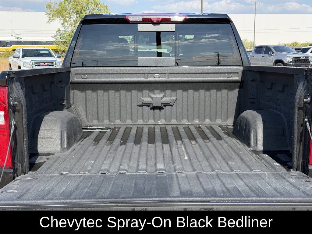 Used 2025 Chevrolet Silverado 1500 High Country w/ Midnight Edition AWD/4WD image 38