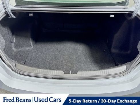 Used 2024 Chevrolet Malibu LT FWD image 33