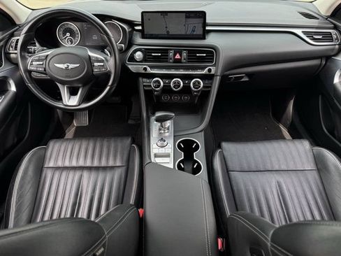 Used 2022 Genesis G70 3.3T RWD image 11