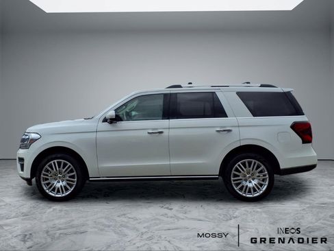 Used 2024 Ford Expedition Limited RWD image 5