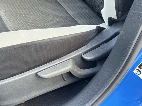 Used 2021 Nissan Versa SV image 21