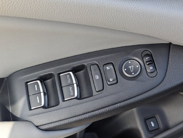 Certified 2018 Honda Accord EX image 20