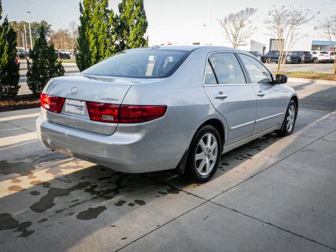 Used 2005 Honda Accord EX-L image 10