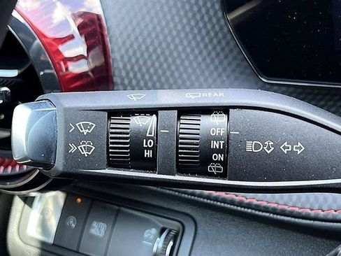 Used 2026 Chevrolet Equinox RS FWD image 27