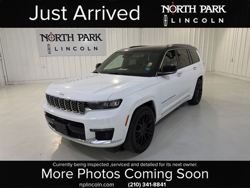 Used 2023 Jeep Grand Cherokee L Summit AWD/4WD image 1