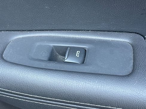 Used 2023 Cadillac XT5 Premium Luxury w/ Technology Package FWD image 21