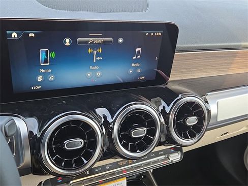 New 2026 Mercedes-Benz GLB 250 4MATIC image 12