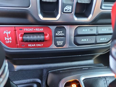 New 2025 Jeep Gladiator Rubicon image 7