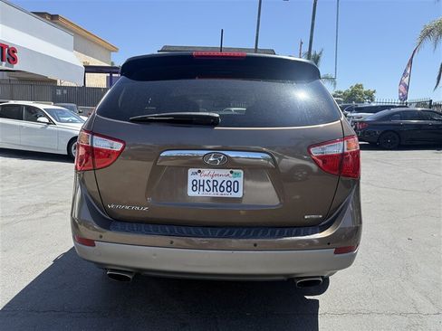 Used 2012 Hyundai Veracruz Limited w/ Navigation Pkg FWD image 7